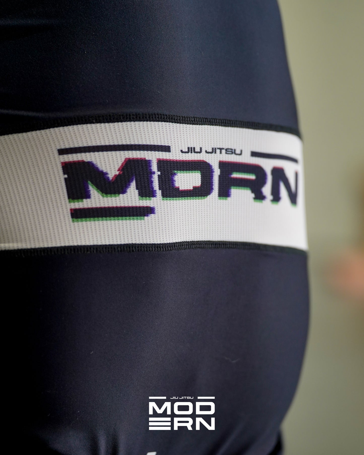 Glitch-Carbon Black Rashgaurd